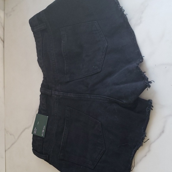 Wild Fable Distressed Low Rise Raw Hem Denim Shorts in Black Size 6 28W - Picture 7 of 14
